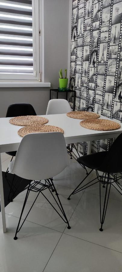 Apartament 25 Plock Luaran gambar