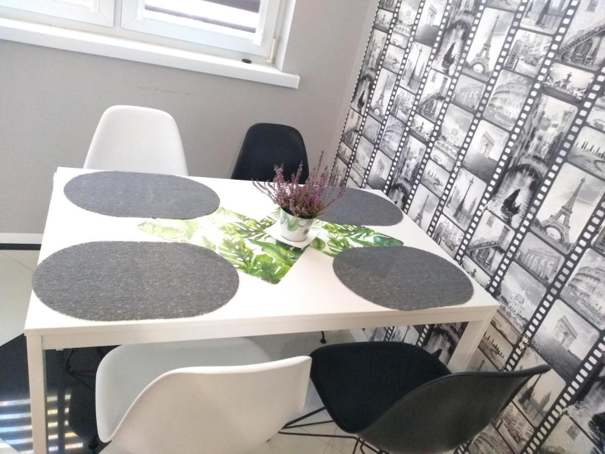 Apartament 25 Plock Luaran gambar
